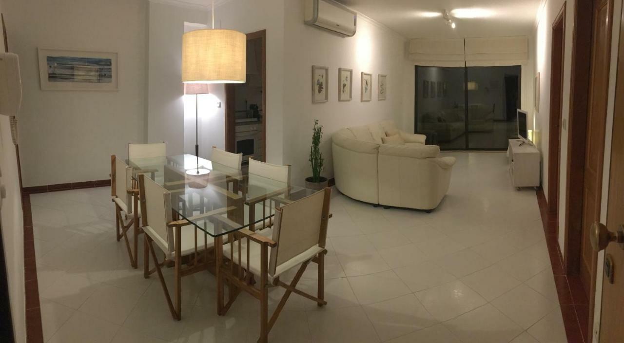 Sea View Apartment Sesimbra- Apartamento Vista Mar ภายนอก รูปภาพ